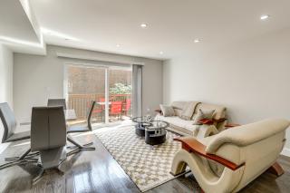 Remote Work Hub Philly Condo 3 Mi to Center City! - 8