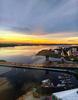 R&F Sea View 2BR New Luxury Design 5pax, Pet Friendly 1CP Netflix I CIQ RTS High Floor Unblock Super Sea View - 4