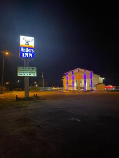 Antlers Inn - 1