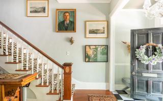 Queen Anne Manor by Lucky Savannah - 4
