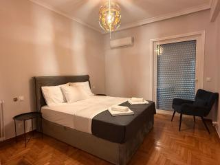 Areos Seaside Apartment - 6