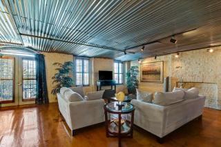 River Street Lookout by Lucky Savannah - 6