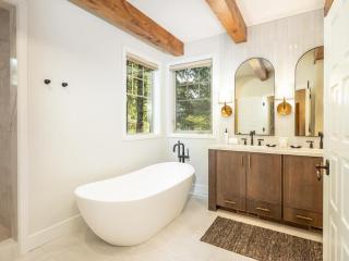 Suncadia 3 Bdrm Home on the Golf Course Near Swiftwater - 4