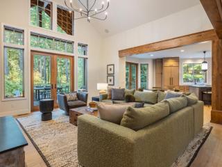 Suncadia 3 Bdrm Home on the Golf Course Near Swiftwater - 1