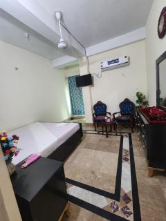 Royal Inn Guest House - 2