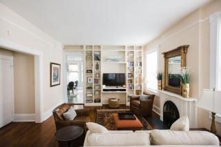 Luxurious Townhome on Lincoln & York by Lucky Savannah - 1