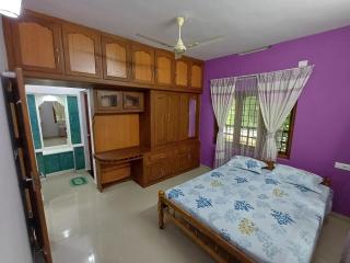 Sara's HomeStay Munnar Kerala - 4