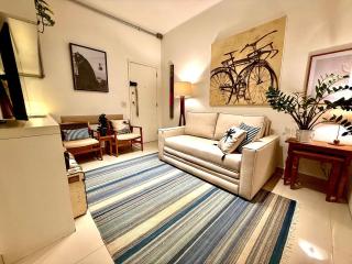 Charmoso com terraço próximo à praia do Leblon! - 1