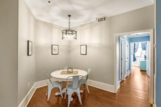 Bee's Knees by Lucky Savannah - 2