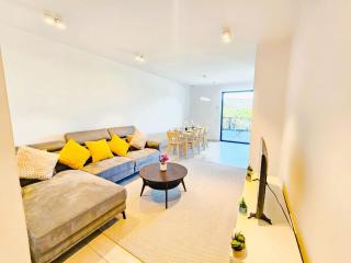 Elegant 3BR Retreat with terraces&parking - 8