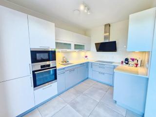 Elegant 3BR Retreat with terraces&parking - 2