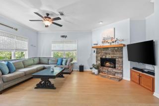 New The Breeze at Lake Hartwell house w Dock - 3