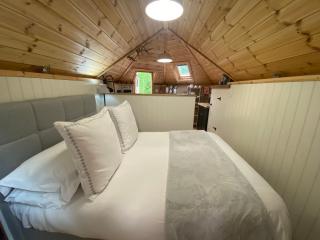 Woodmans Huts - 2