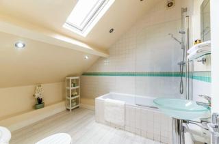 Cavalry Apartment - 9