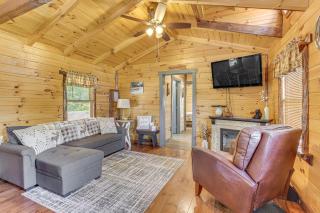 Charming Couples Cabin on 40 Acres in Zanesville - 8