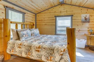 Charming Couples Cabin on 40 Acres in Zanesville - 2