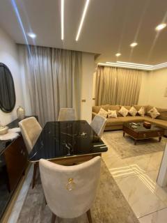 Evoke suites emerald - 0