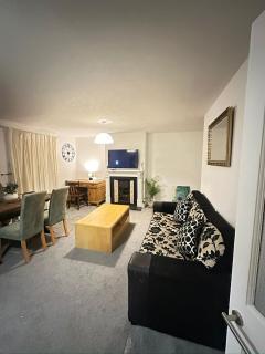 Feel at Home! Cozy 3BR Getaway in Prime Location - 2