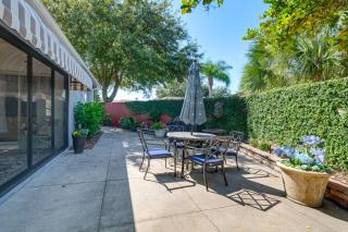 Private Pool and Golf Cart! Villa By Spanish Springs - 9