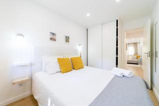 Artistic 2-bedroom apartment with courtyard - 1