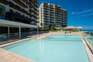 Breathtaking 2BR deluxe condo with stunning views - 5