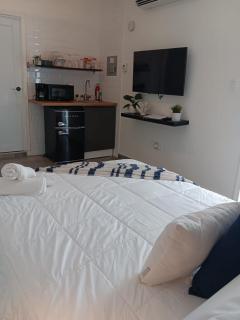 V7 Pr Rental Cozy Room & Great Location - 6