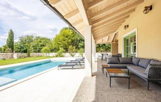 Lovely Home In Sivati - 3