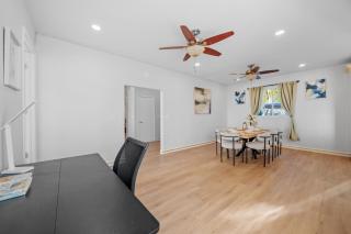Entire Private 4BR 2Bth, Pool, View, 4 Parking, King Bed, Big Yard - 8