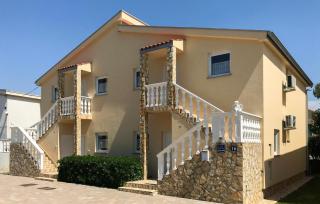 2 Bedroom Amazing Apartment In Vir - 0