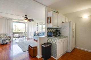 Walk to Napili Bay Beach! Mtn-View Lahaina Condo - 2