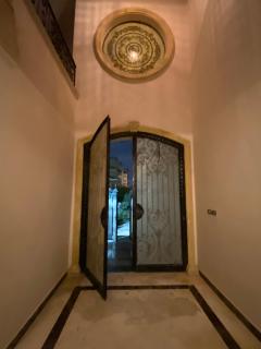 The Gardenia Villa Chic Escape with Pool - 4