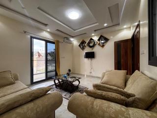 Furnished 2 BDR Apartment in the heart of Almadies - 6