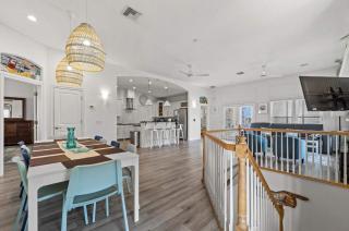 Beach Hot Tub & Pool Getaway in Palm Coast walk or bike to the beach - 5