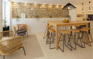 Amazing Home In Pag With Wifi - 4
