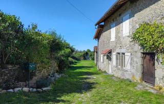 Pet Friendly Home In Royères With Wifi - 0