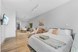 Bachelor - DT - Walkable - Parking - Pet Friendly - 7
