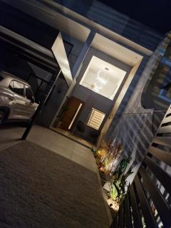 Quarto com banheiro privativo em casa familiar de luxo com piscina em Itaipu - 3