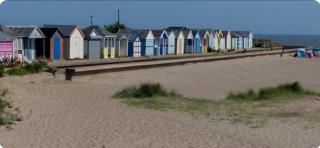 Happy Days Caravan Park - Lovely Spacious 3 Bed Caravan - 9