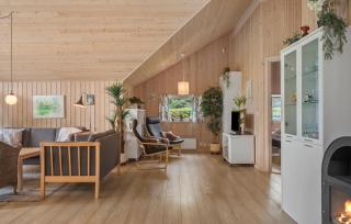 Nice Home In Væggerløse With Sauna - 1