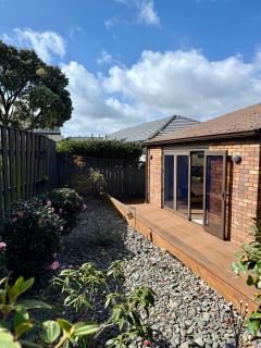 Family Friendly 1BR in Howick, Near Beach and Cafes - 9