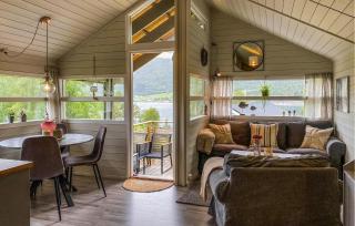 Gorgeous Home In Lavik With House Sea View - 8