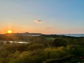 Golf Course Ocean View Penthouse Reserva Conchal - 5