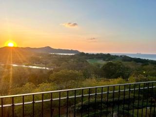 Golf Course Ocean View Penthouse Reserva Conchal - 3