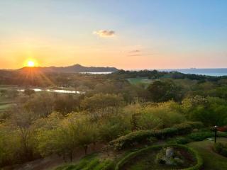 Golf Course Ocean View Penthouse Reserva Conchal - 2
