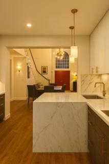 Santa Monica Luxe Home - Hot Tub, Pool Table, Grill & Cinema Projector - 3