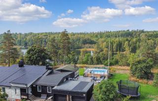 Nice Home In Köpmannebro With Private Swimming Pool, Can Be Inside Or Outside - 3