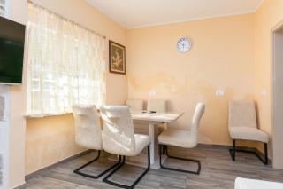 Apartments with WiFi Split - 24915 - 4
