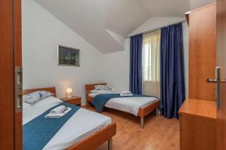 Apartments with swimming pool Seget Vranjica, Trogir - 24447 - 2