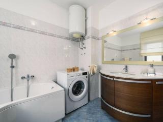 1 bedroom apartment - 1