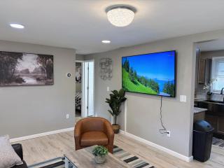 Your Cozy Home Away From Home king bed, parking - 2